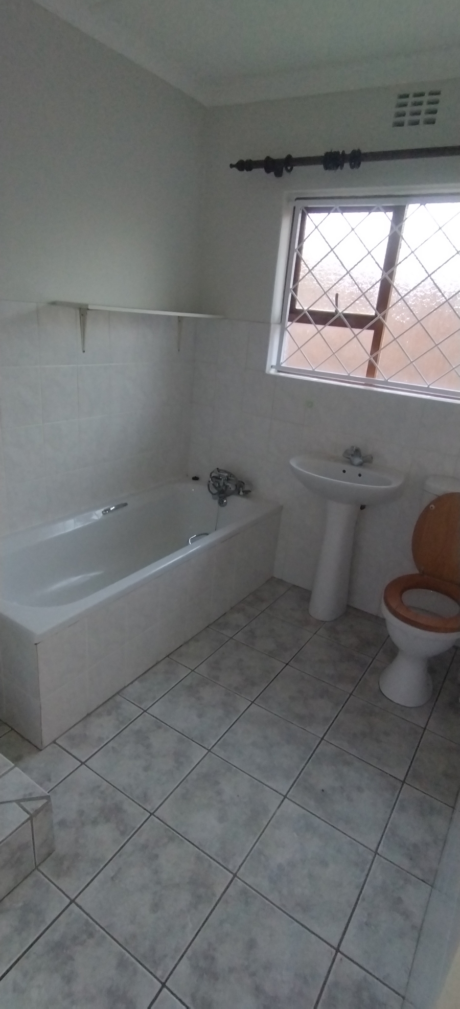 To Let 1 Bedroom Property for Rent in Gonubie Eastern Cape